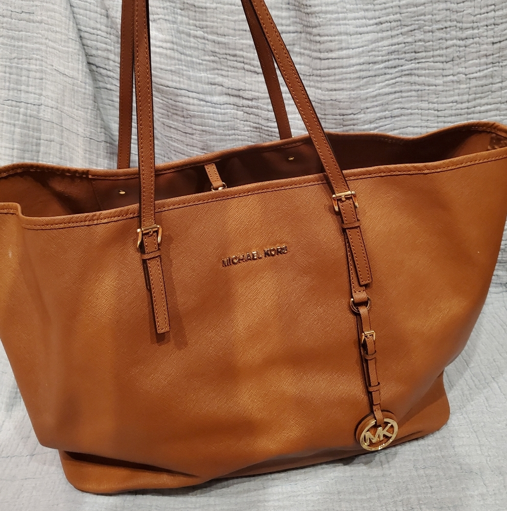 Michael Kors Jet Set Saffiano Leather Tote